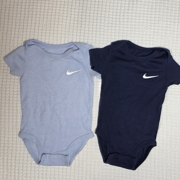 Nike Baby Onesies Bundle (5) - Picture 2 of 10